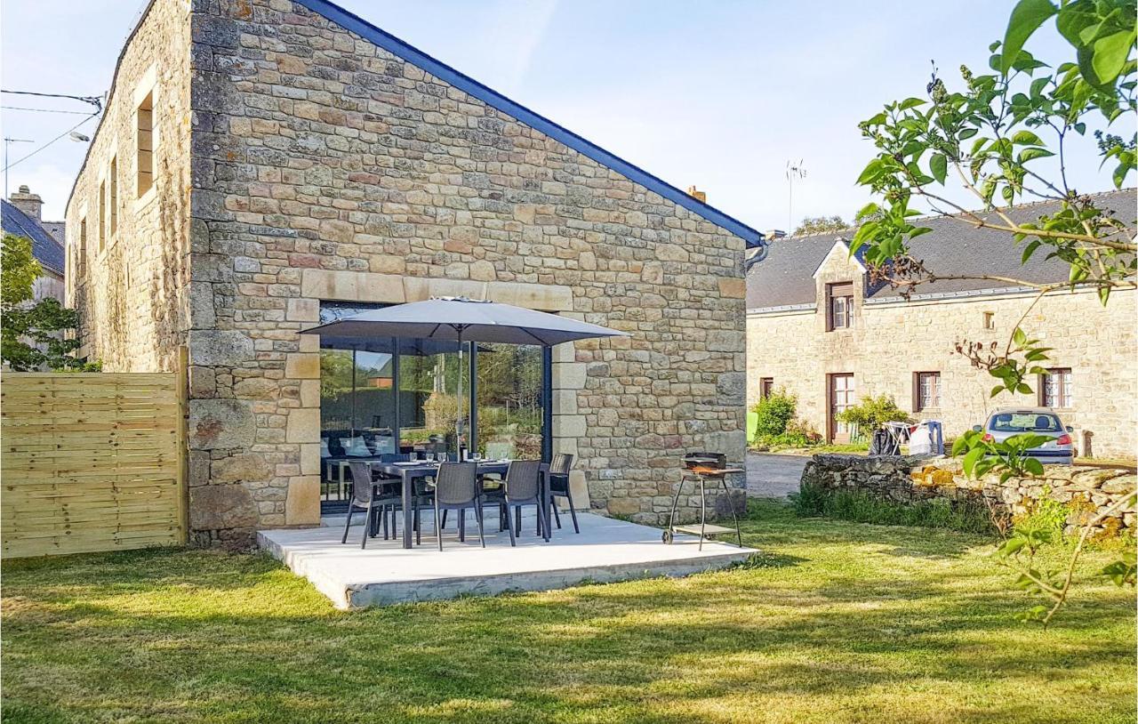 Beautiful Home In Erdeven With Kitchenette Extérieur photo